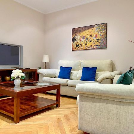 Charming Gran Via VI Apartment Madrid Exterior photo